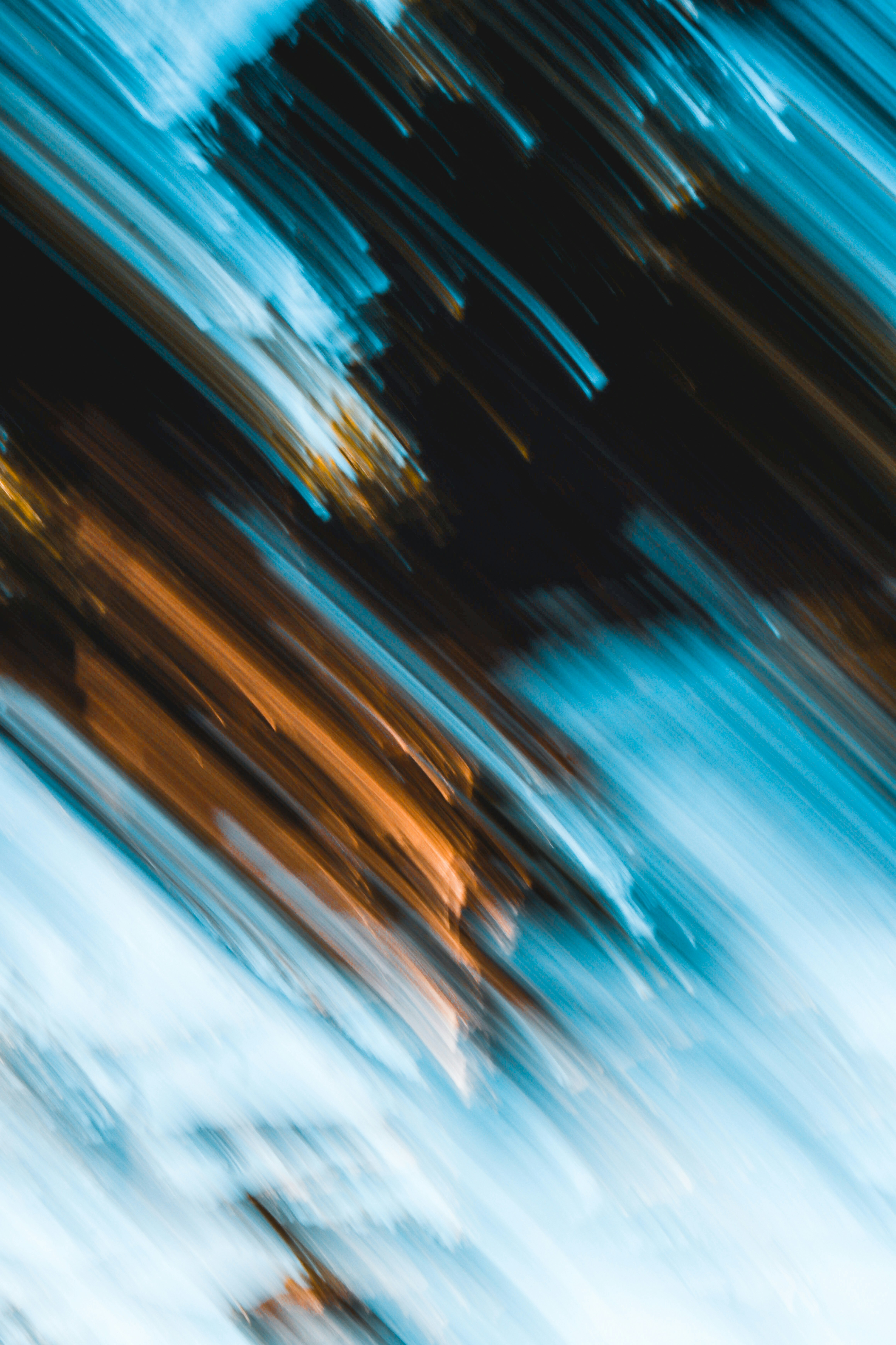 Blue and amber abstract motion streaks